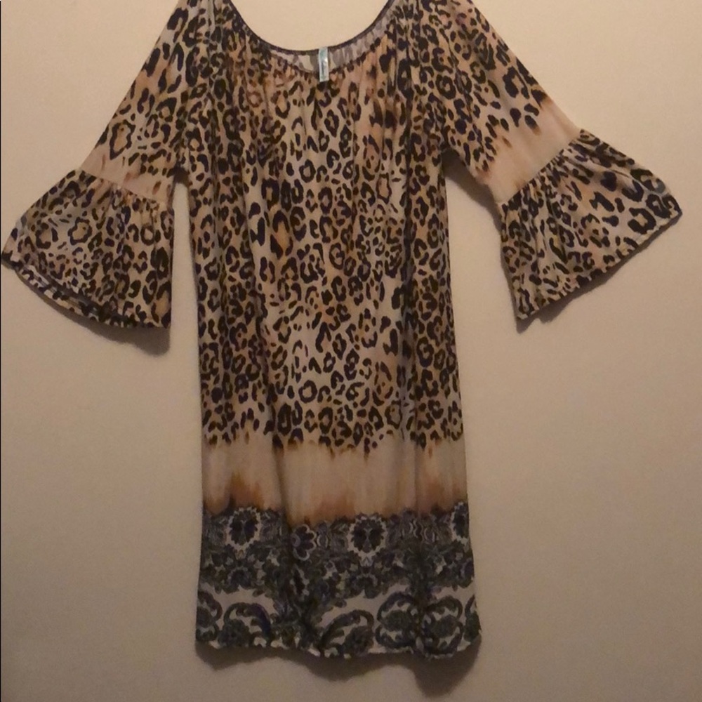 Dress - Picture 2 of 4